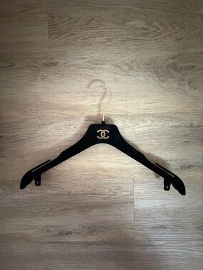 CHANEL Black Velvet Hanger with Gold CC Emblem